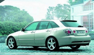 Toyota Altezza: технические характеристики, фото, отзывы