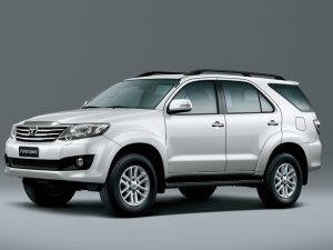 Toyota Fortuner 3.0d 4WD фото