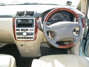 Toyota Picnic: технические характеристики, фото, отзывы