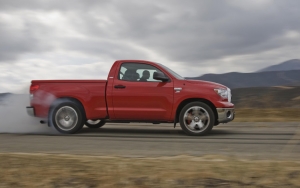 Toyota Tundra 5.7i V8 Single Cab 4WD: технические характеристики, фото, отзывы