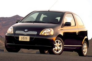 Toyota Vitz 1.0i: технические характеристики, фото, отзывы
